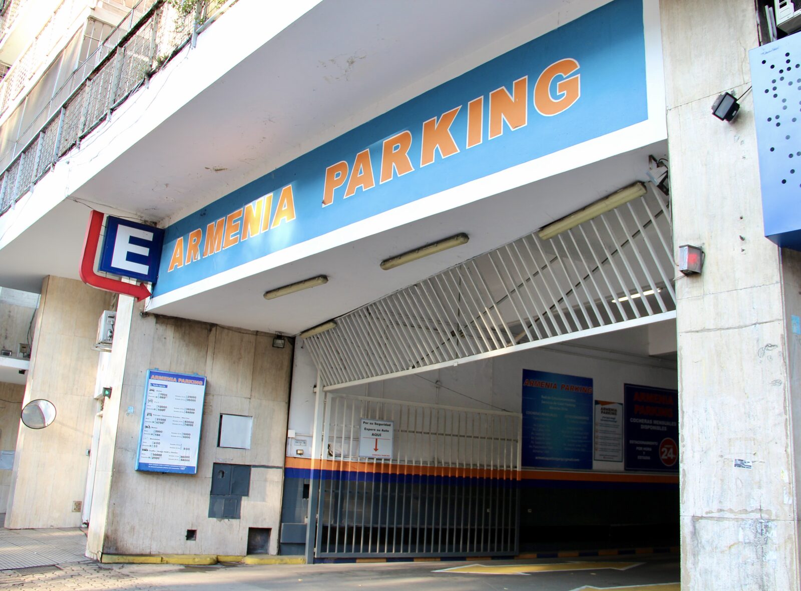 Fachada de Av. Santa Fe 3846